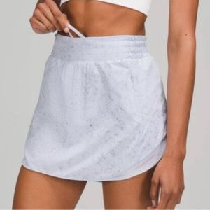 NWT Lululemon Hotty Hot HR Skirt Gravel Dust Pastel Blue